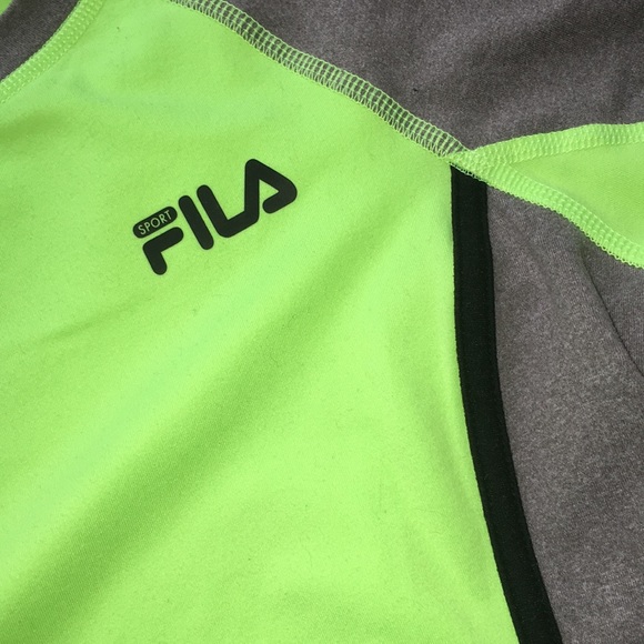 Neon running shirt 🏃🏼‍♀️ - Picture 3 of 5